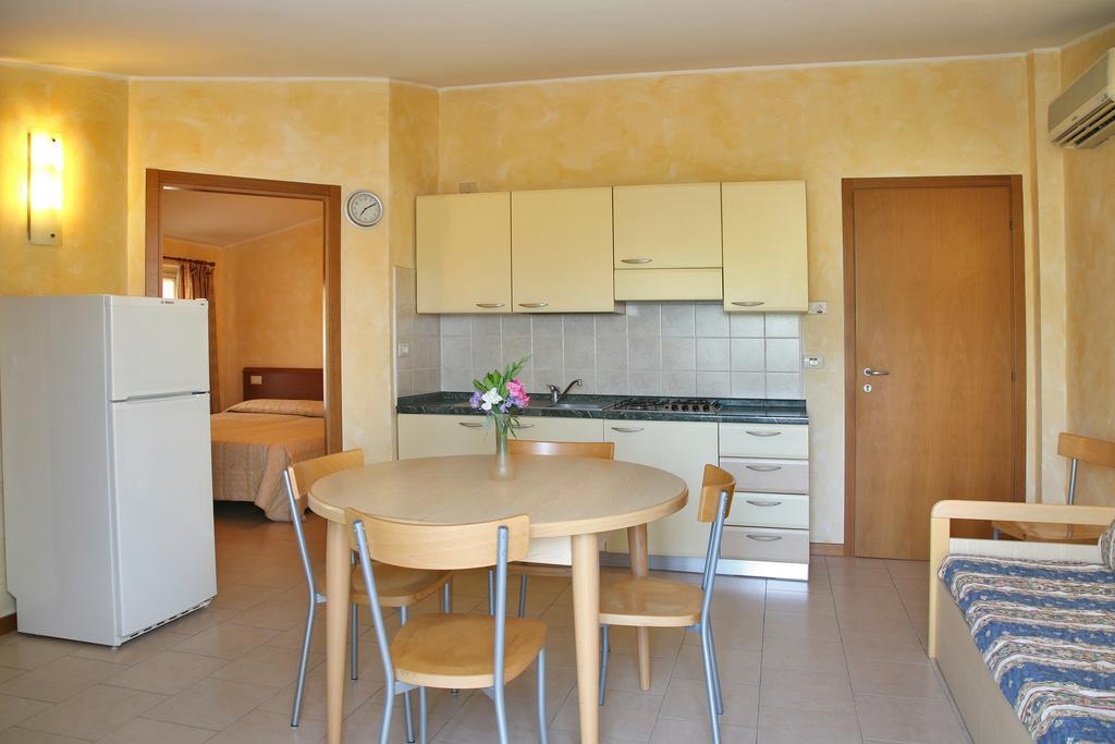 Residence Primavera Bardolino Pokoj fotografie